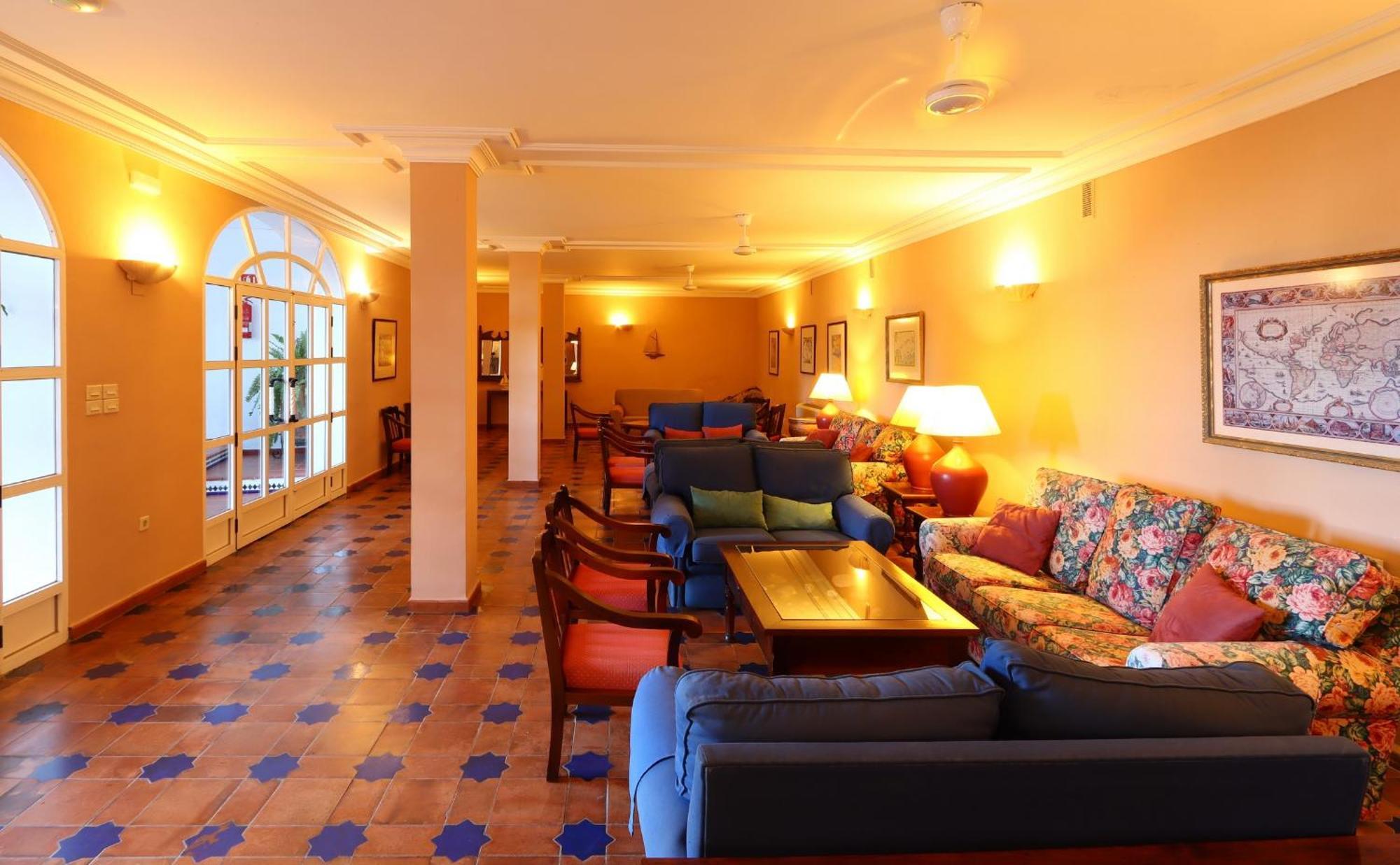 Hotel Varinia Serena - Balneario De Alange Exterior photo