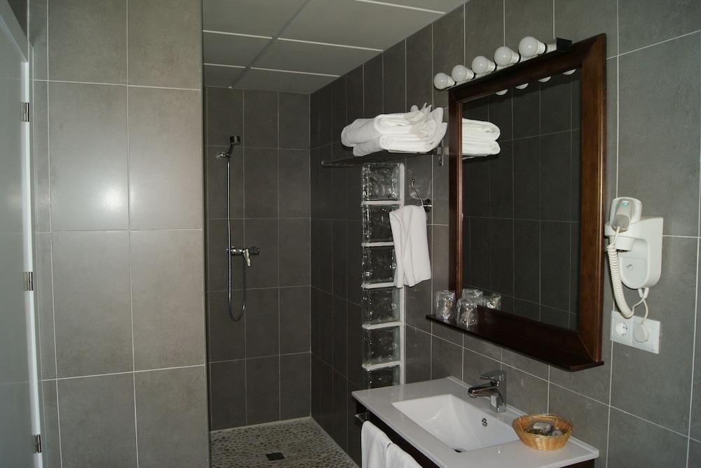 Hotel Varinia Serena - Balneario De Alange Exterior photo